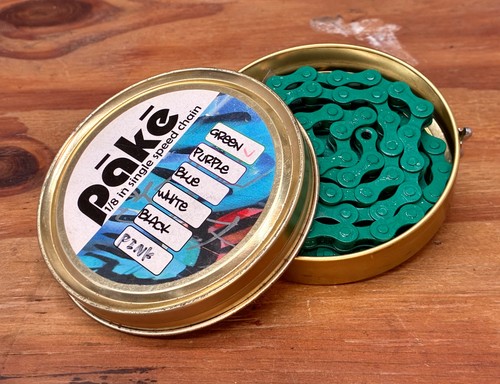New tin chain pake - new-in-tin, green