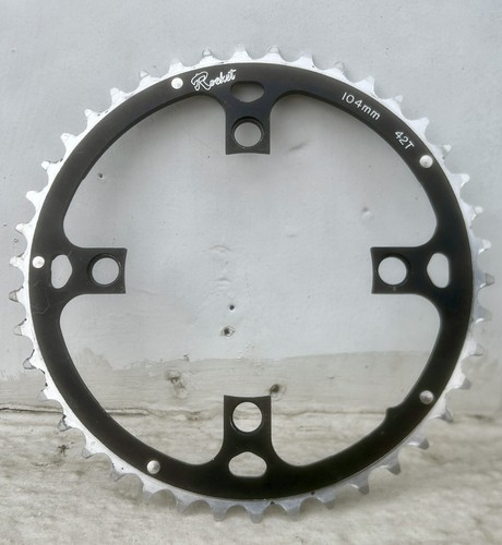 Rocket chainring 42t - rocket, 104